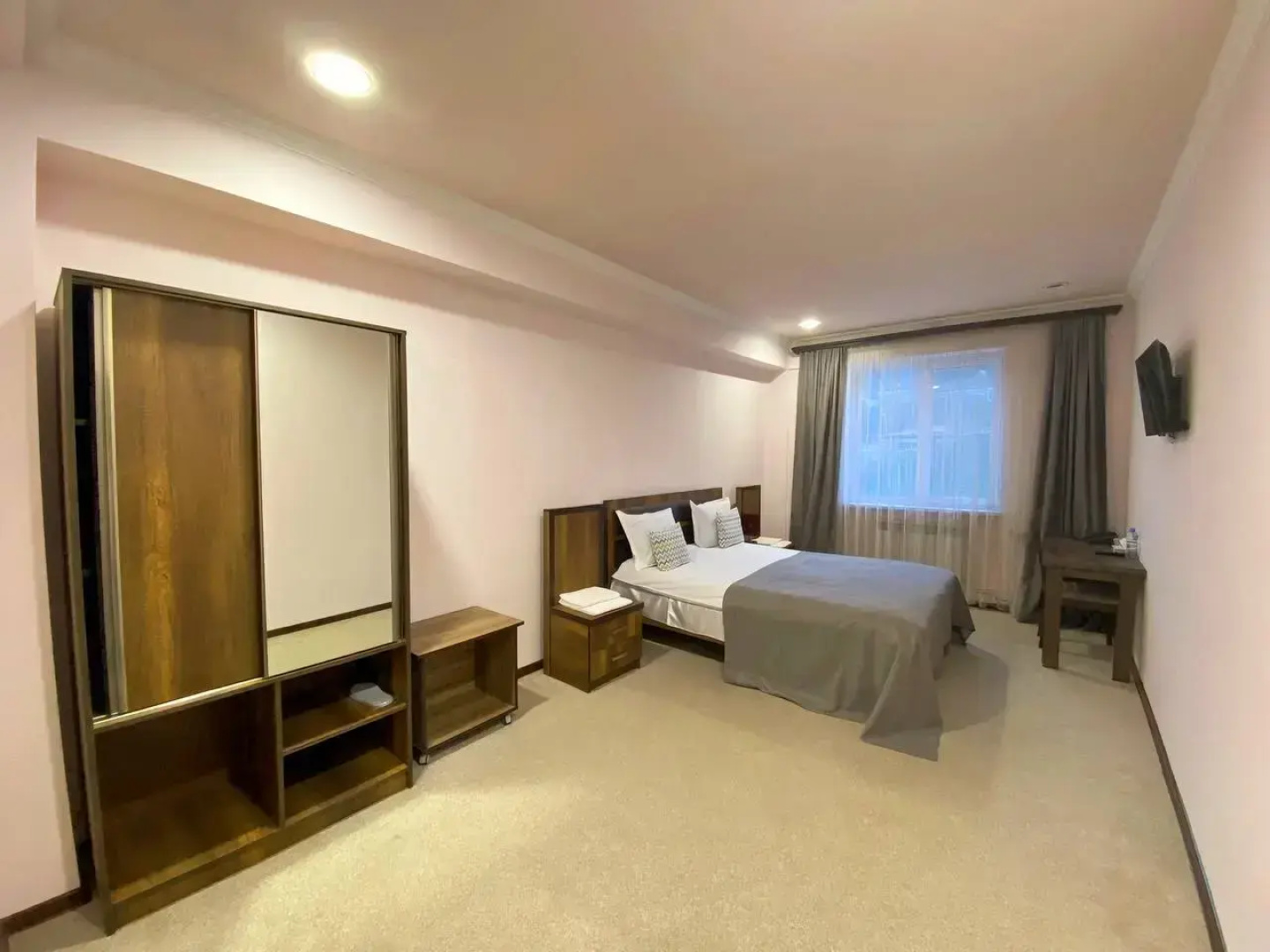 Hotel Mina