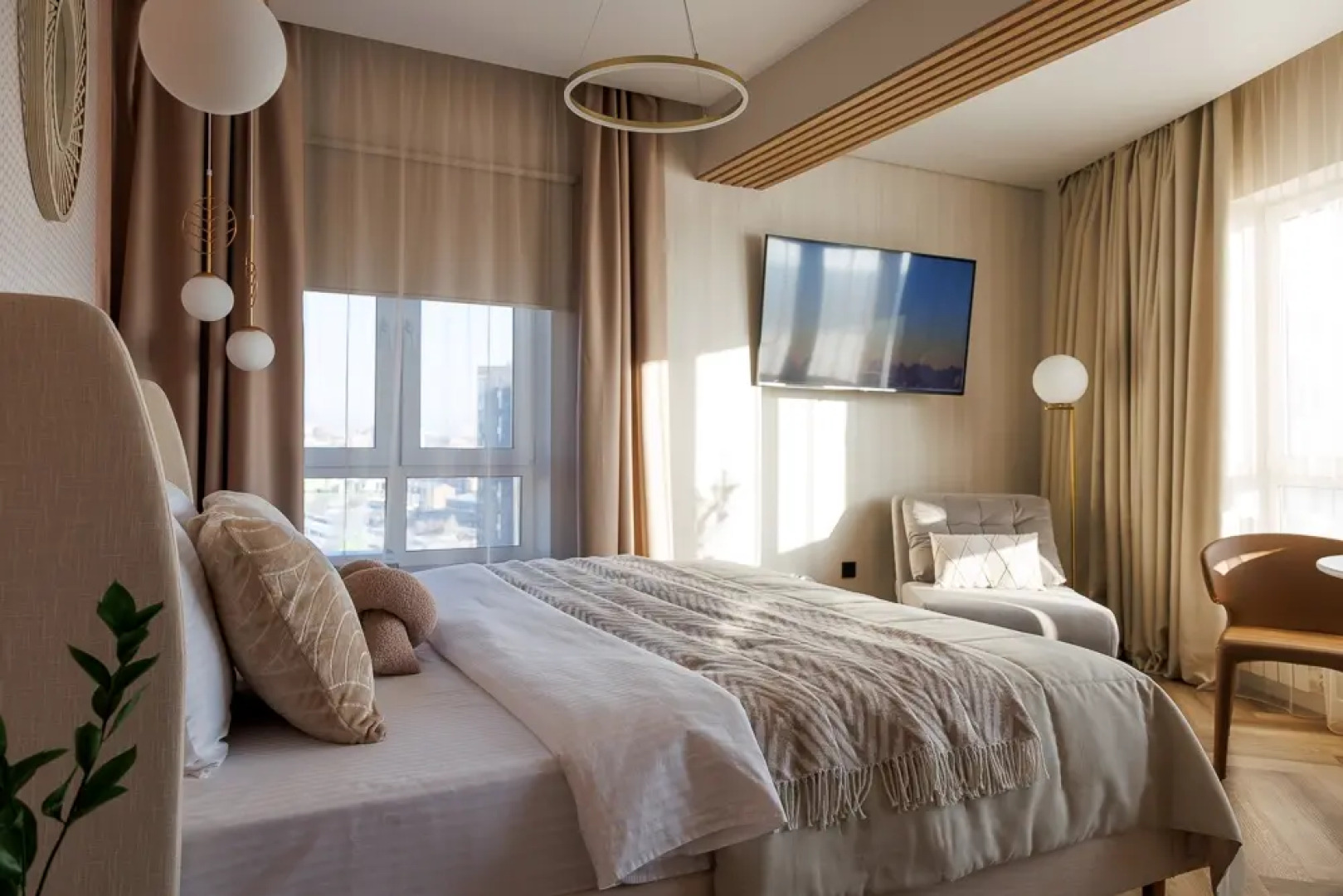 Апартаменты More View - с залипательным видом на реку | Rasco Home