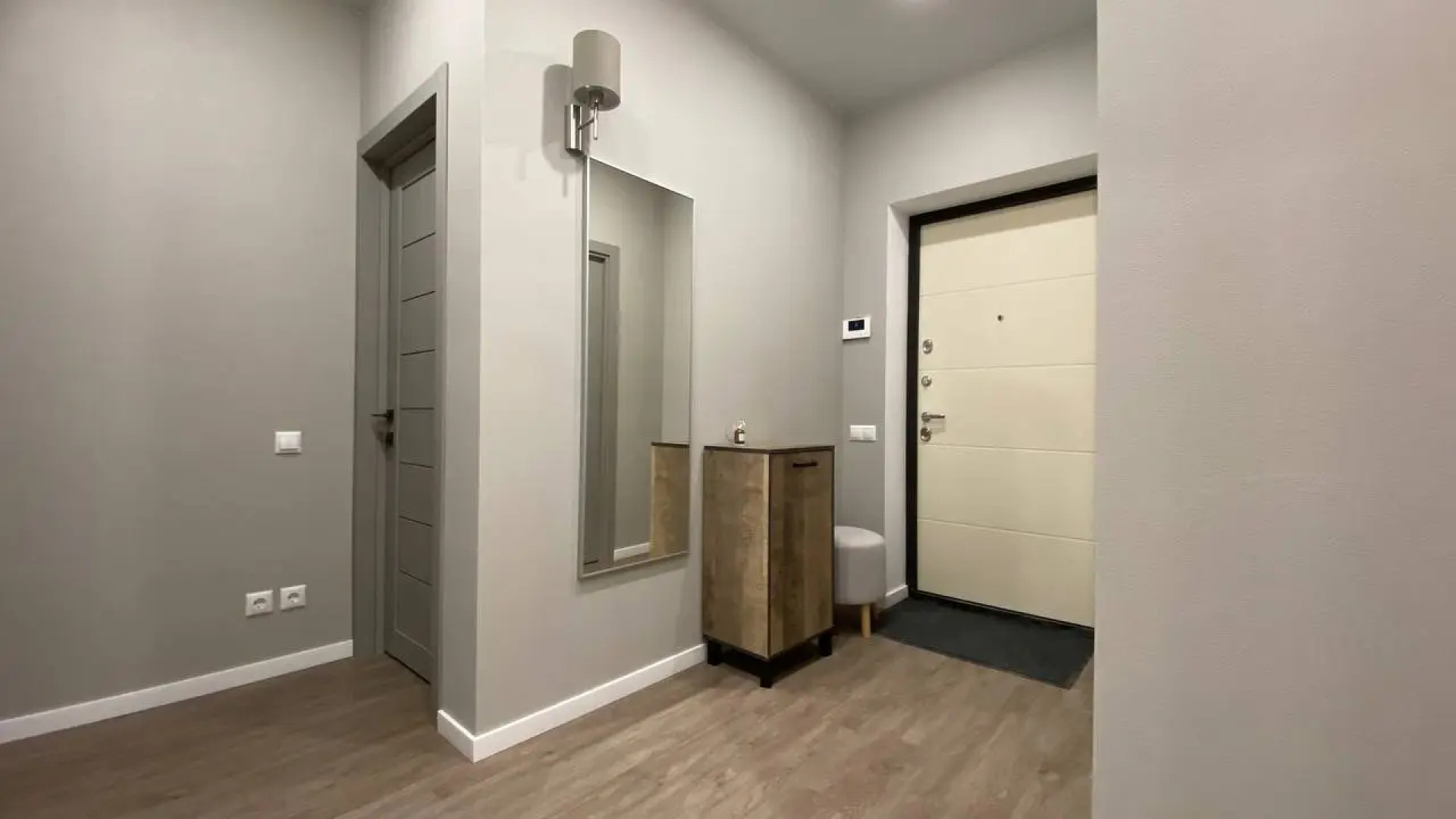 Квартира Green FOX трехкомнатная на берегу Приволжского Затона