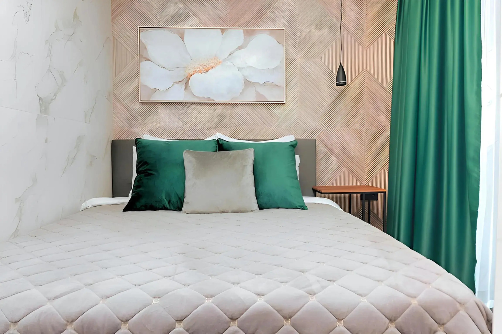 Апартаменты в Центре Сочи 10 Минут до Моря АК Архитектор с Террасой и Двумя Отдельными Спальнями Люкс