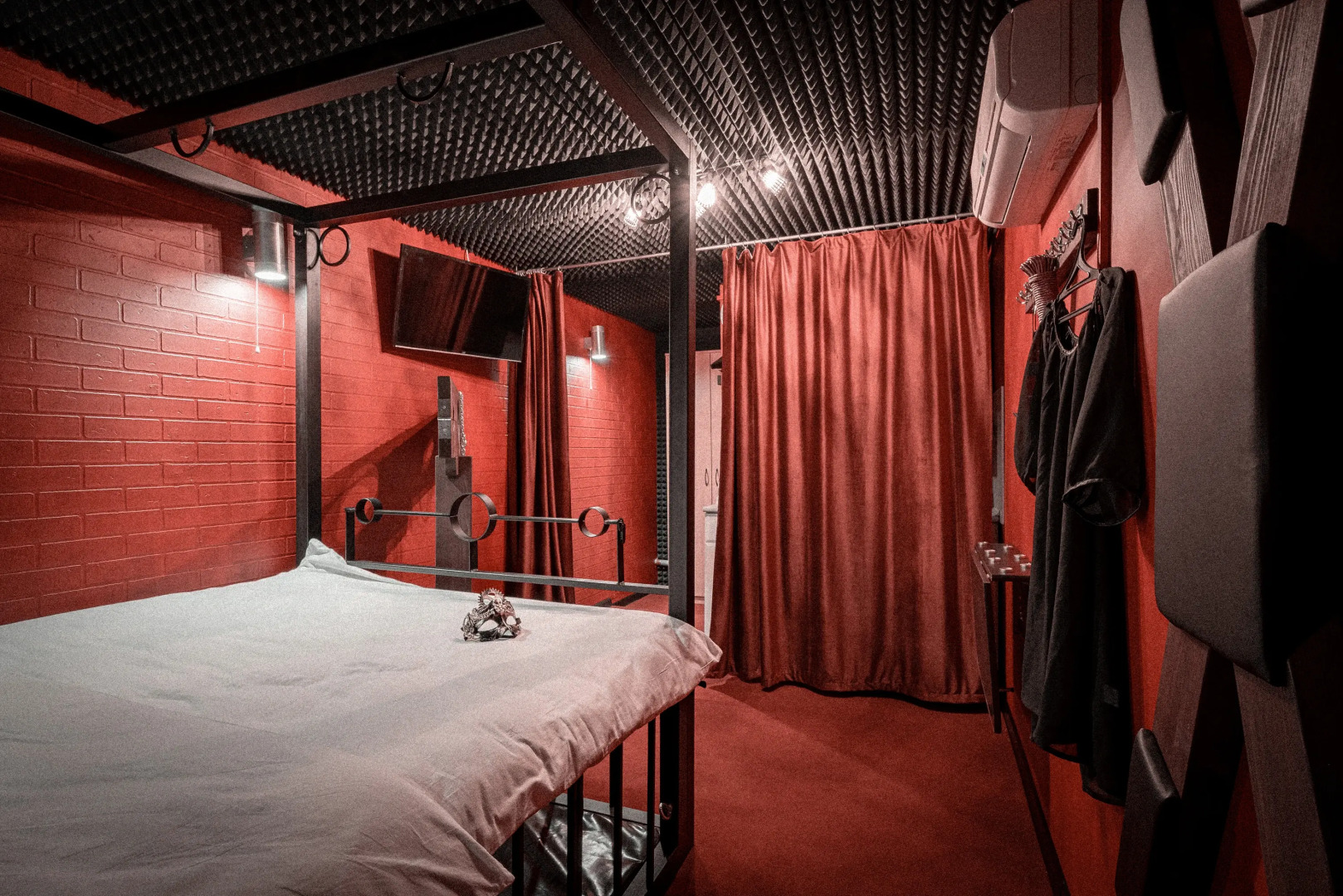 Квартира 18+ Красная Комната для Романтических Свиданий