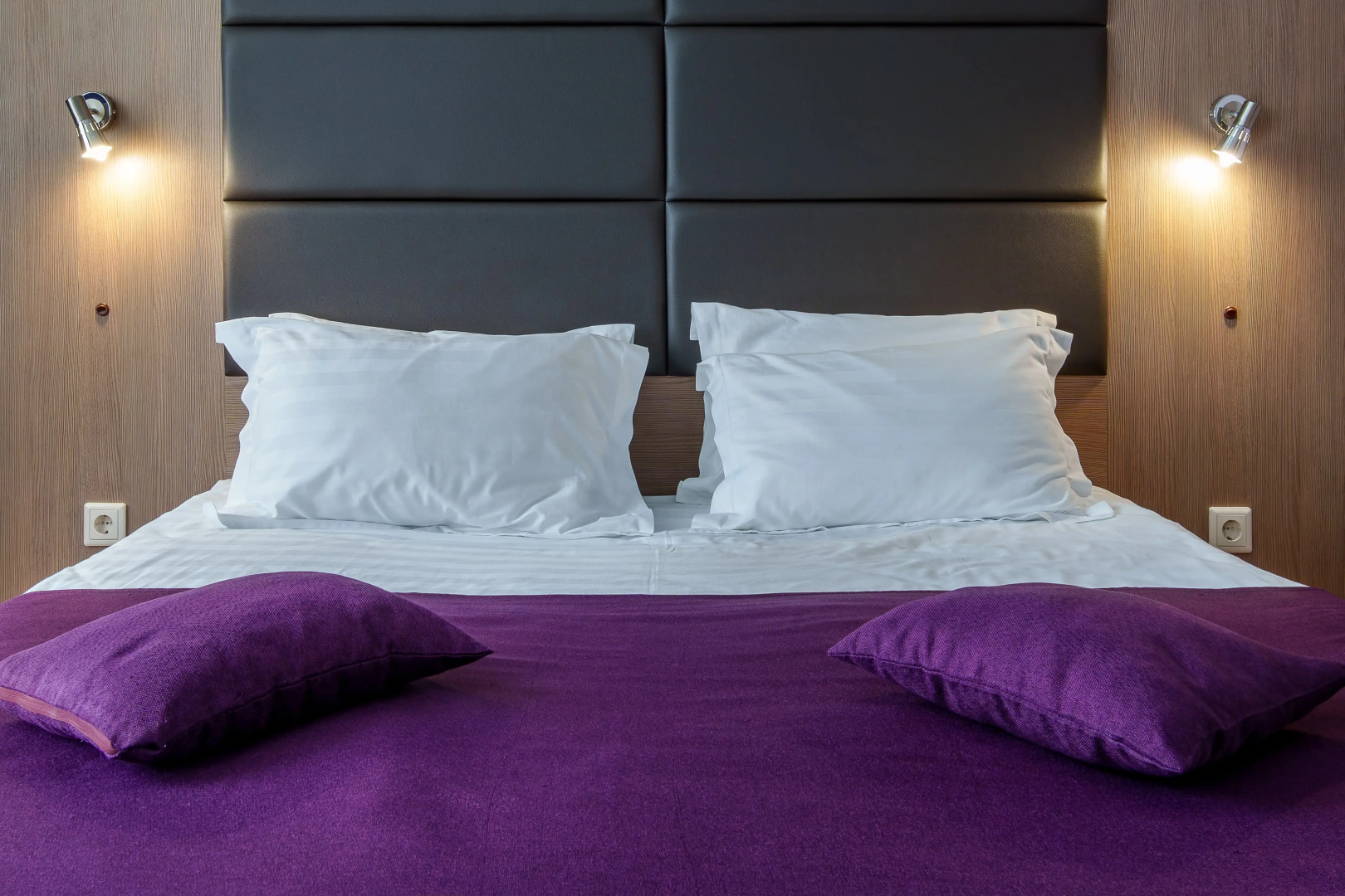 Отель Cronwell Park Ника