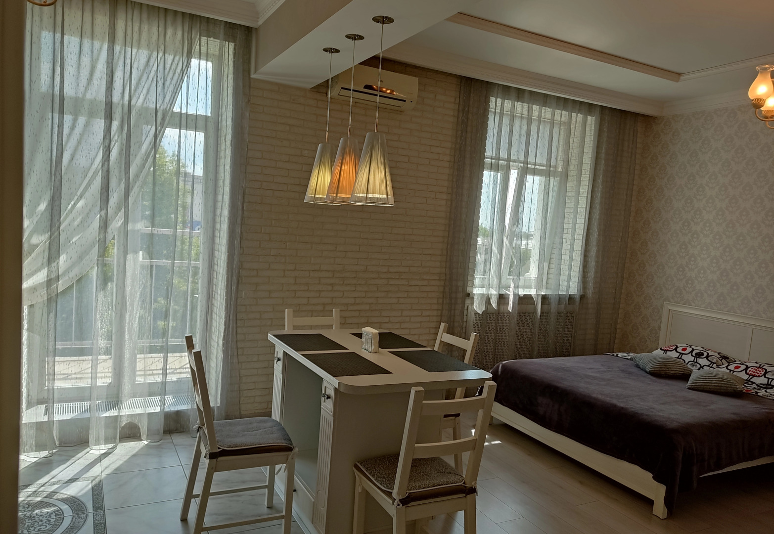 Апартаменты на Дворянской