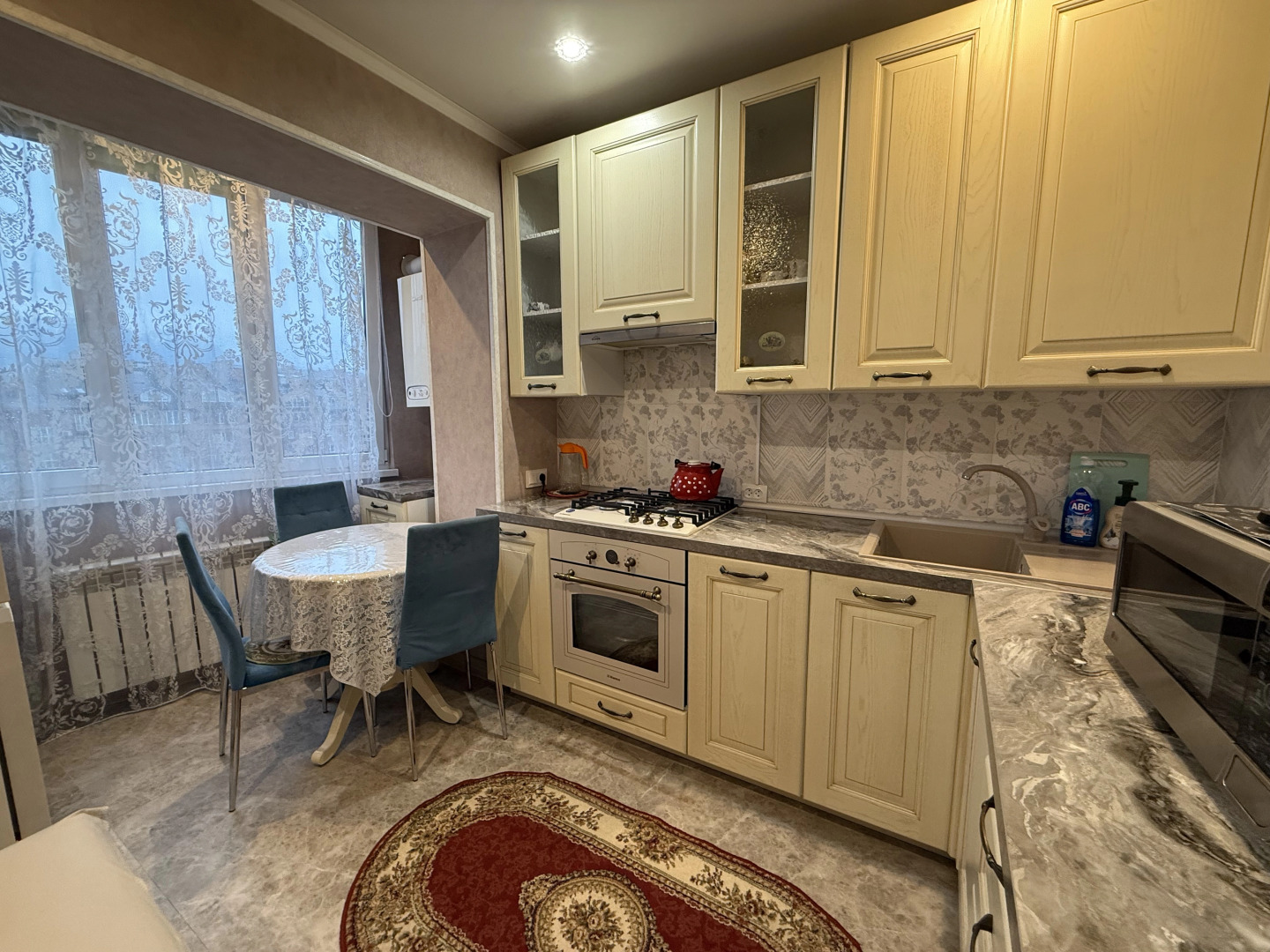 Квартира Уютная Квартира с Видом на горы в самом центре Владикавказа.