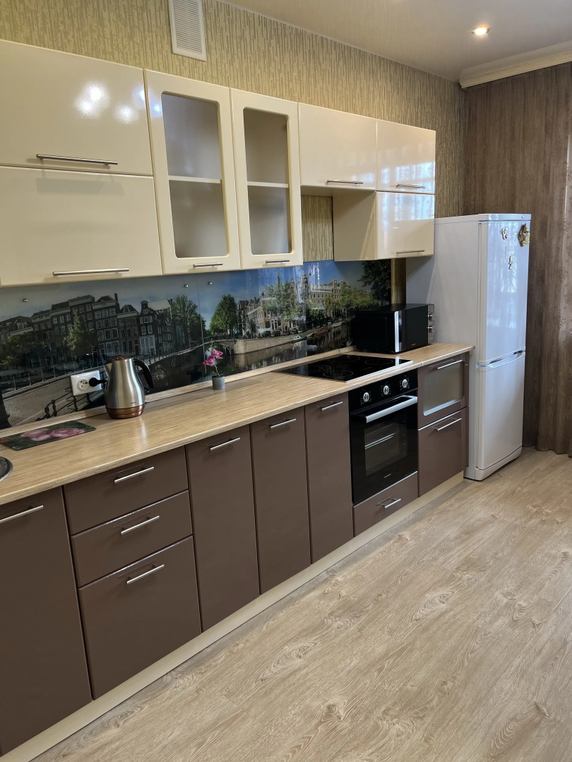 Квартира на Авиаторов 10