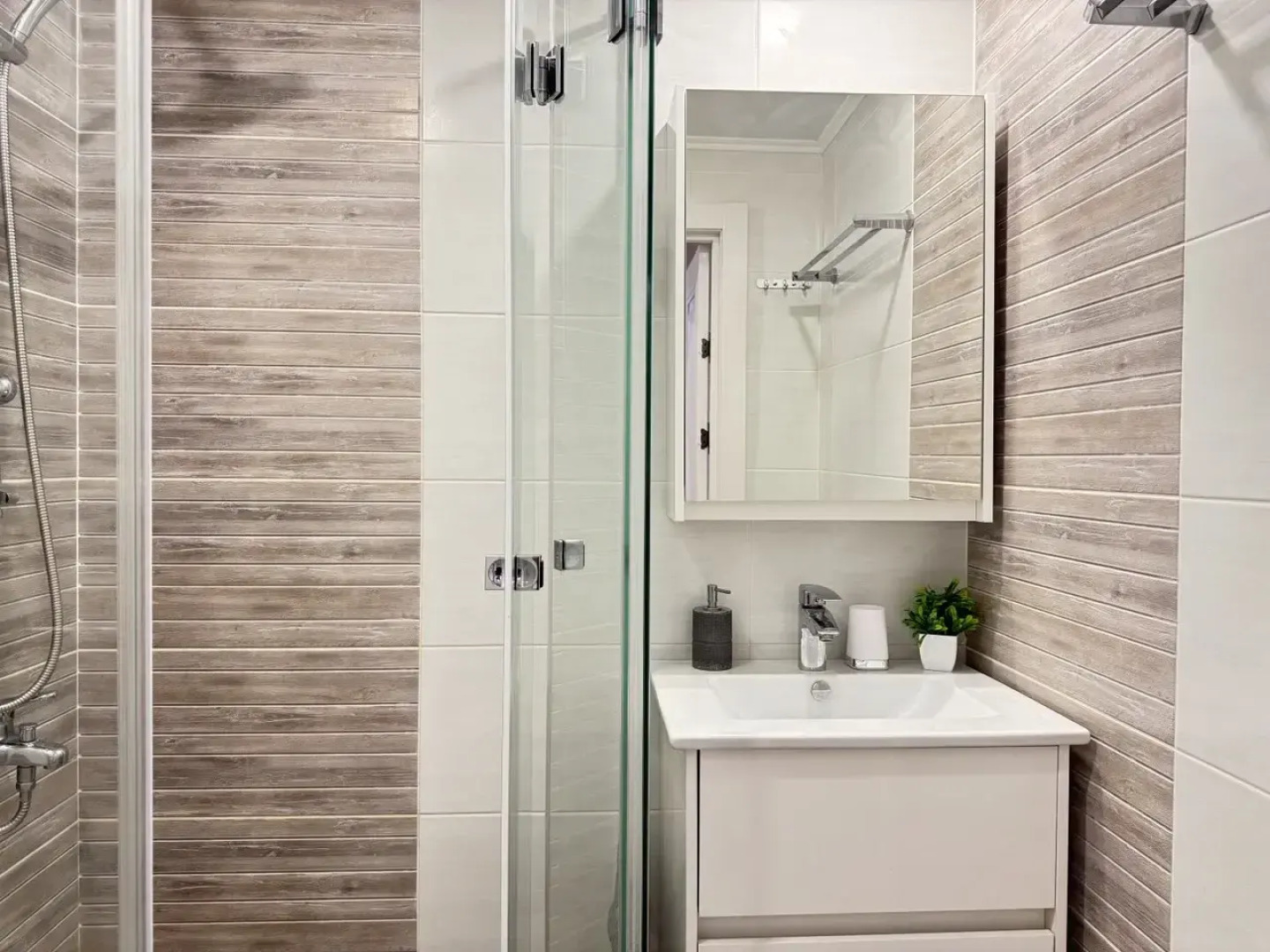 Квартира Разместим на улице Университетская Набережная 105