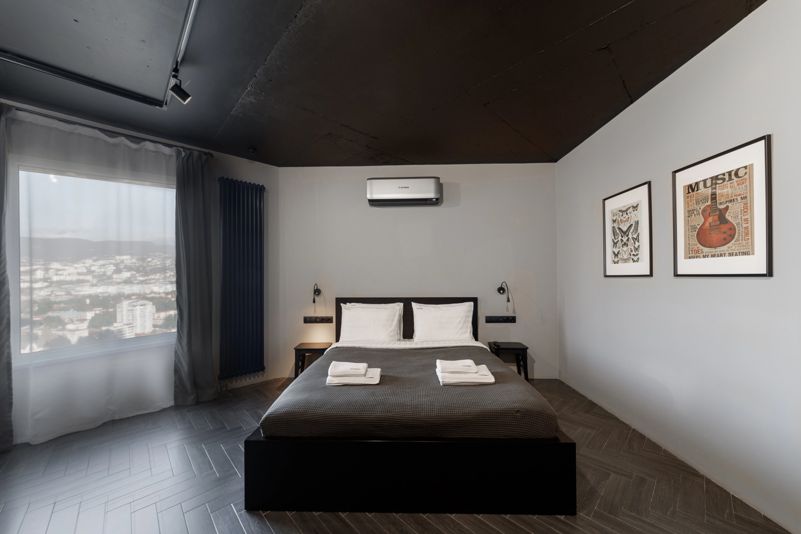 Апартаменты Red Apartments Виктория Осень