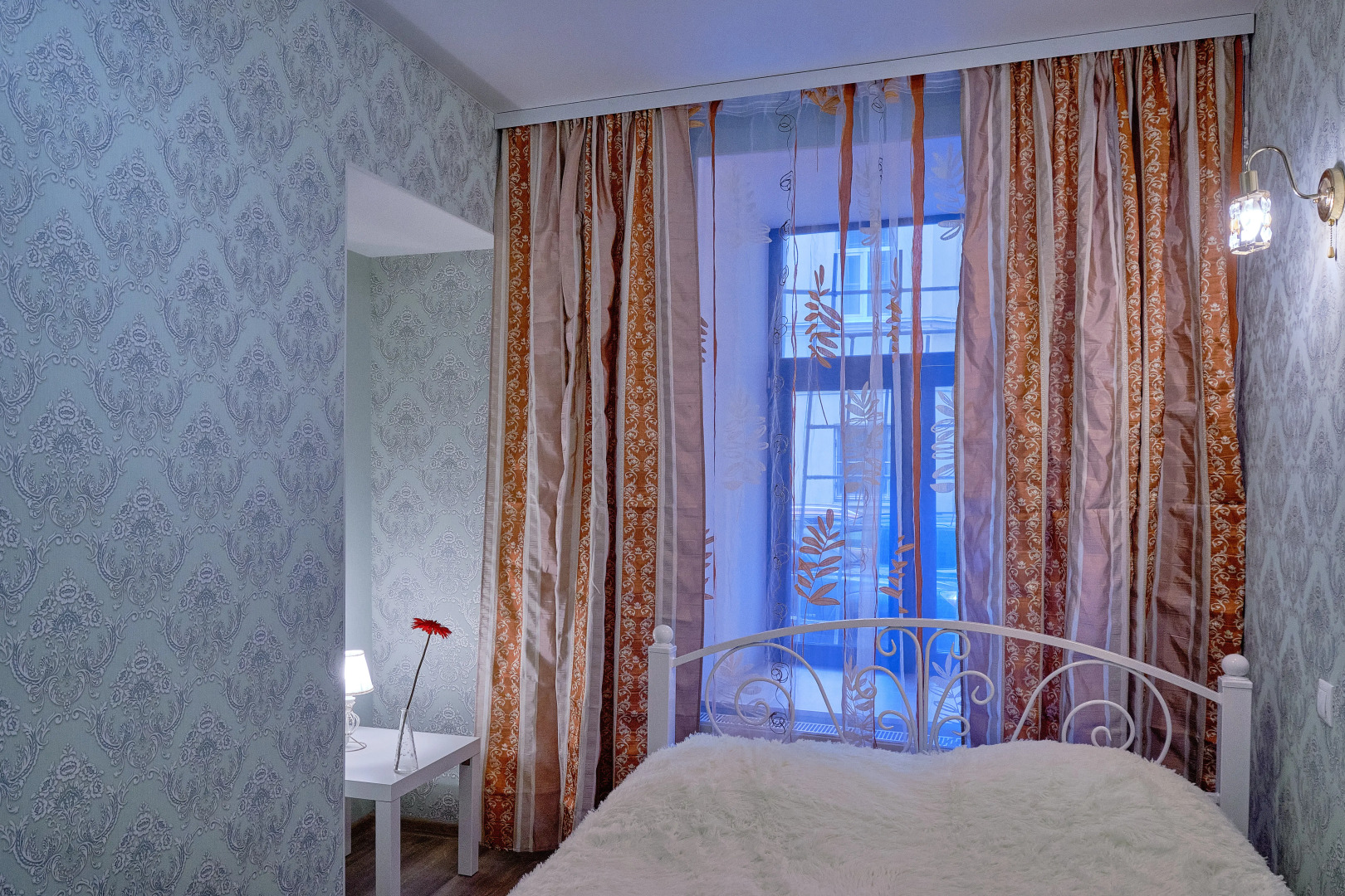 Квартира 2-х комн   у Московского вокзала - Невский пр 103