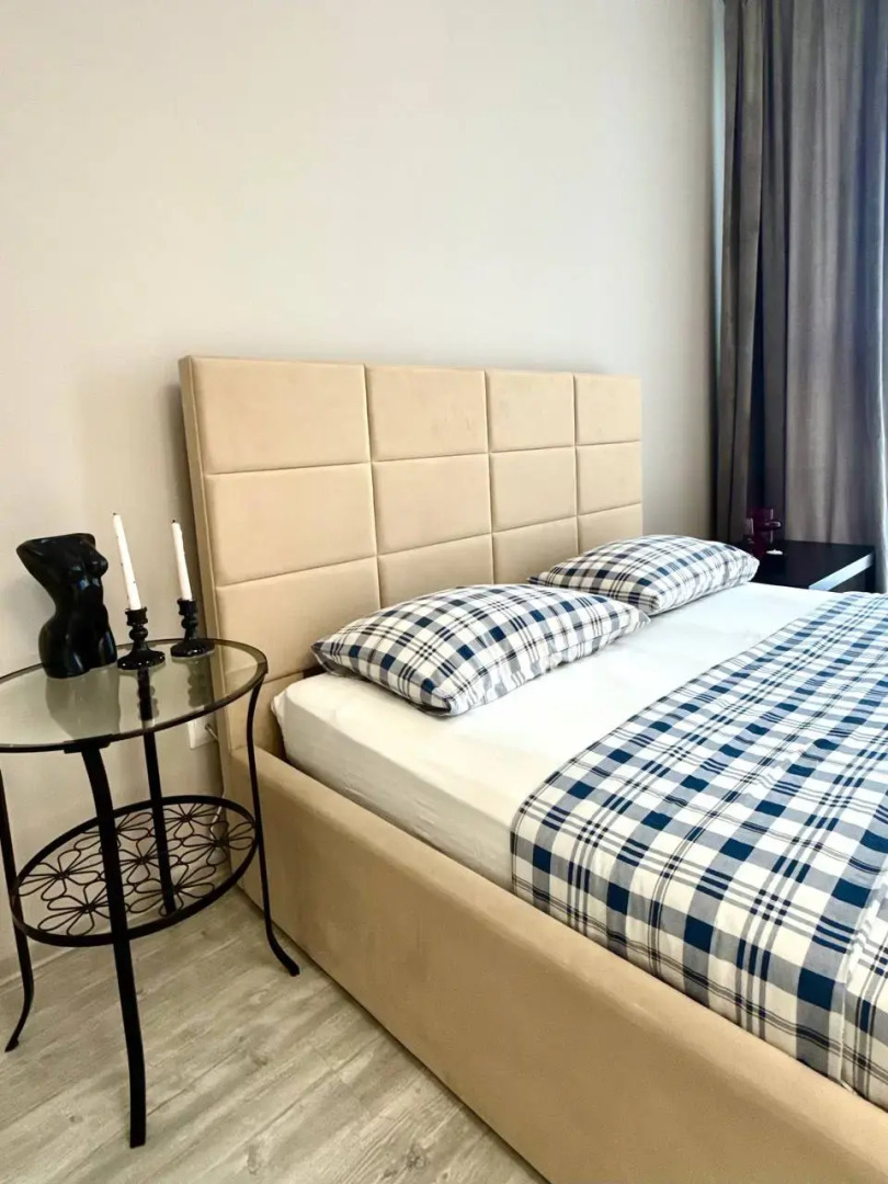 Апартаменты 0714Б Верхнеторговая площадь 4