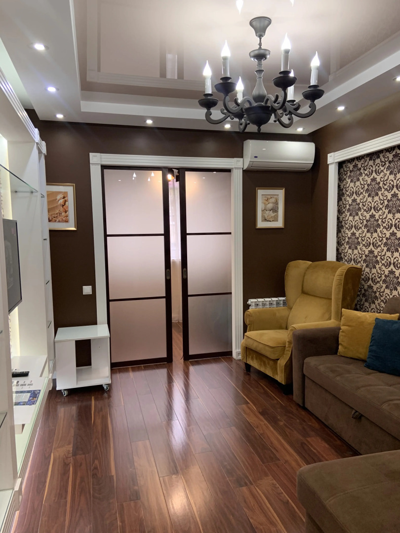 Квартира Уютная в Тихом Центре на Роз 65 10 Минут до Моря