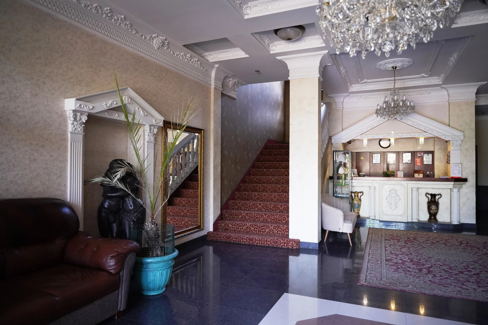 Отель Александр