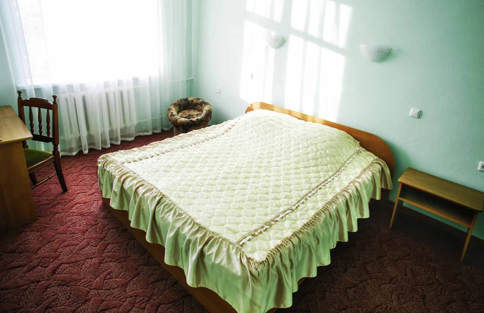 Гостиница Октябрьская