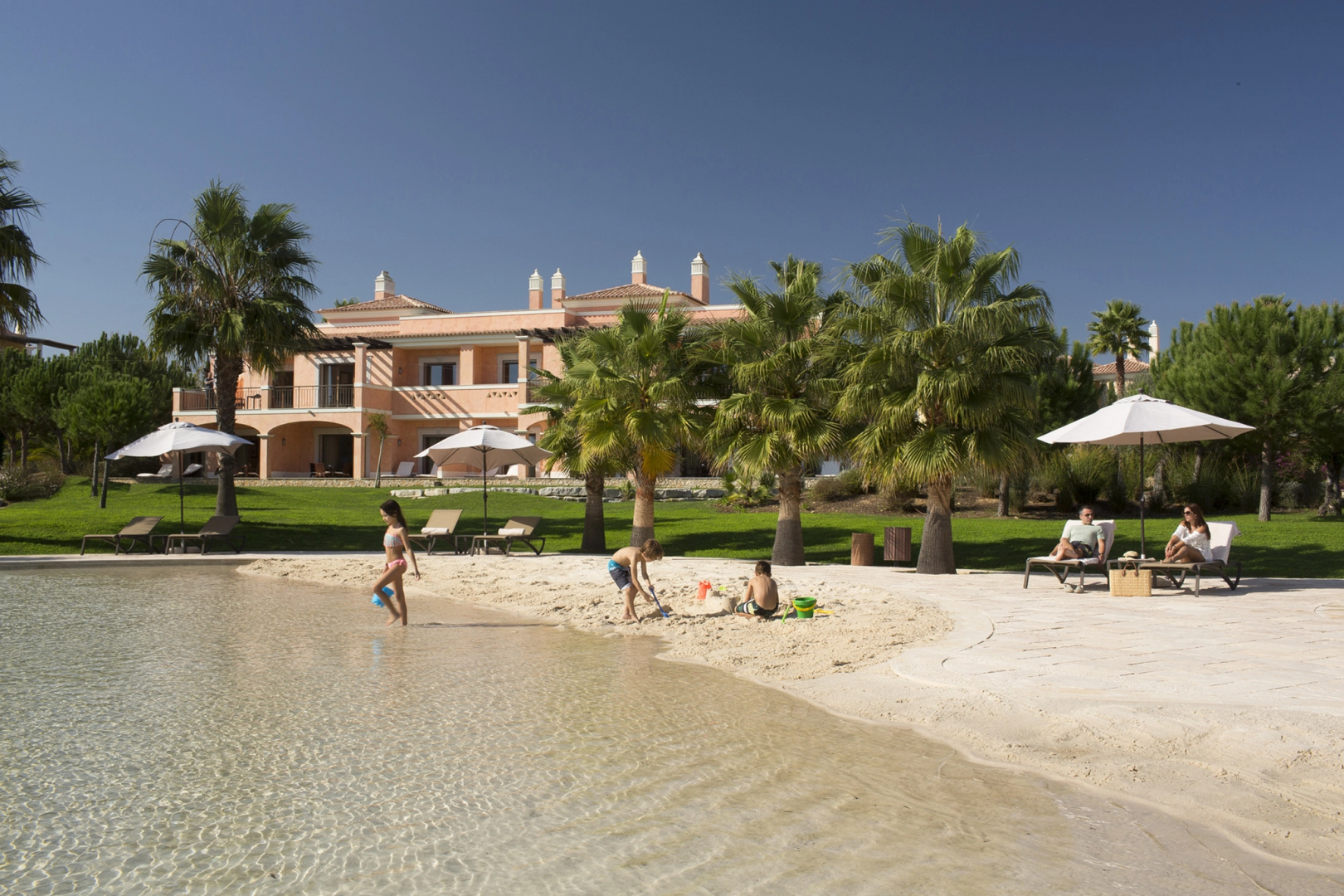 Отель Cascade Wellness Resort