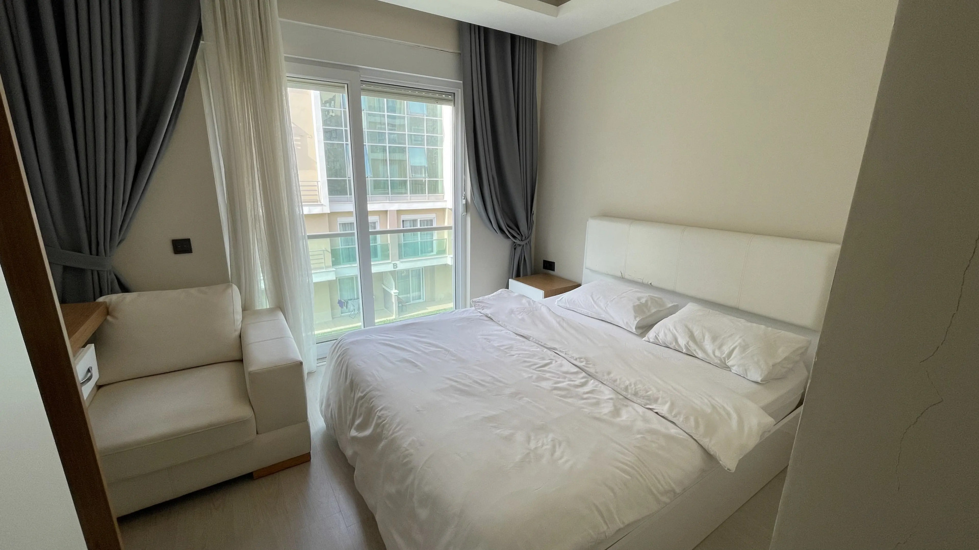 Апартаменты 30 minutes walk to famous Konyaalti Beach 1+1 Suit