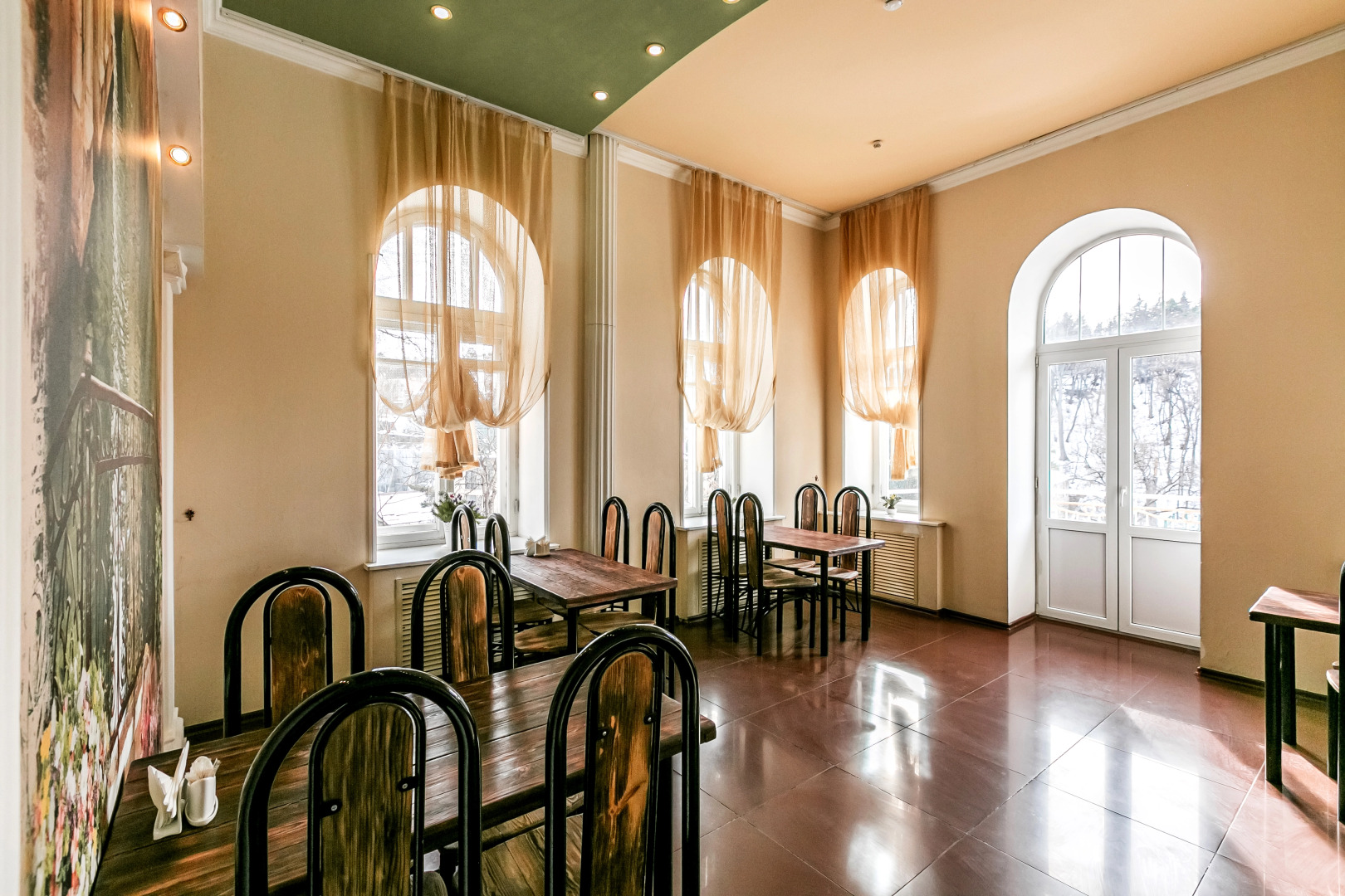 Отель Скала