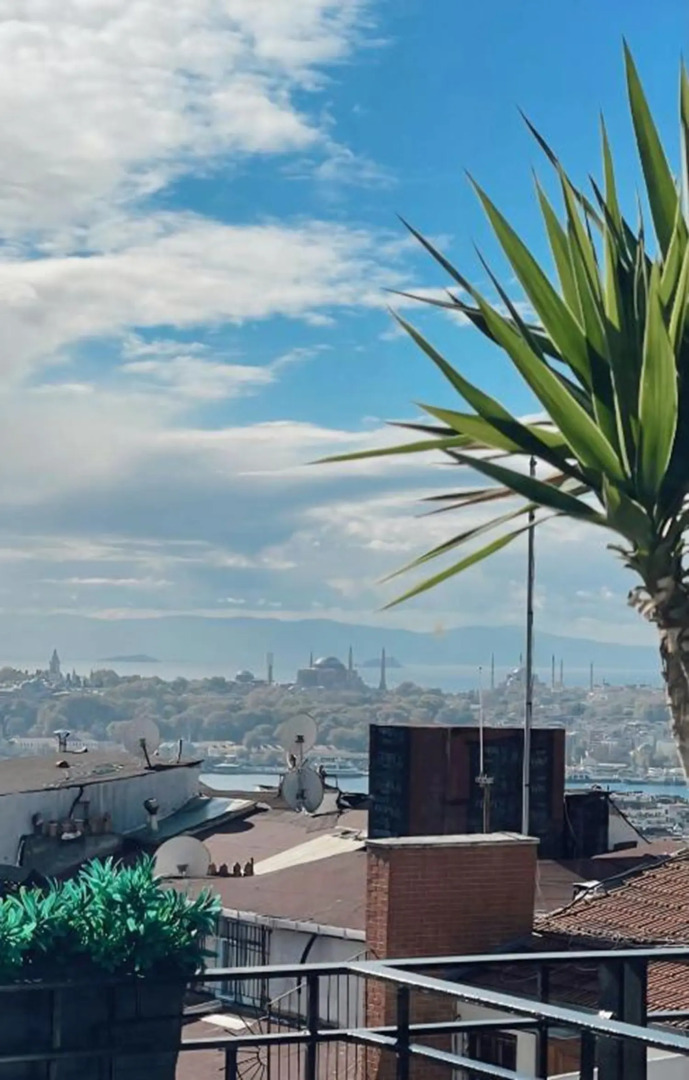 Отель Misafir Suites 8 Istanbul