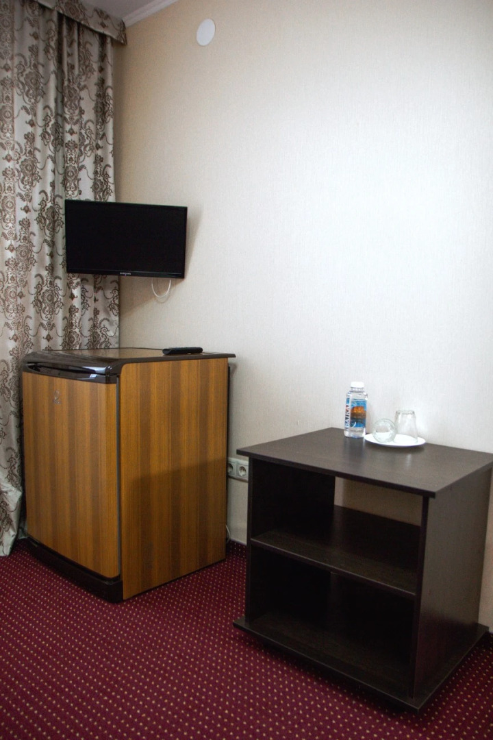 Отель Нефтяник