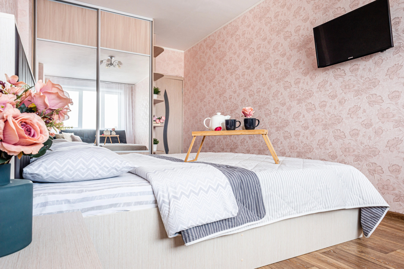 Квартира ApartHause у аквапарка Лимпопо и ТРЦ Глобус