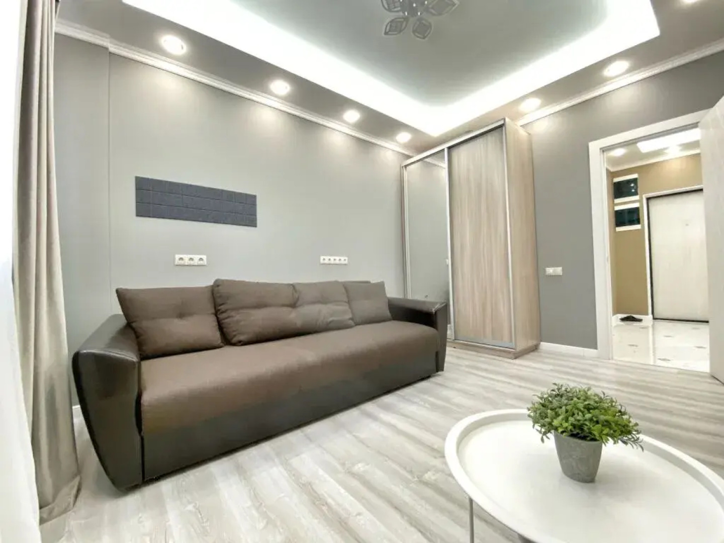 Квартира 2-х комнатная ЖК Одинбург 1