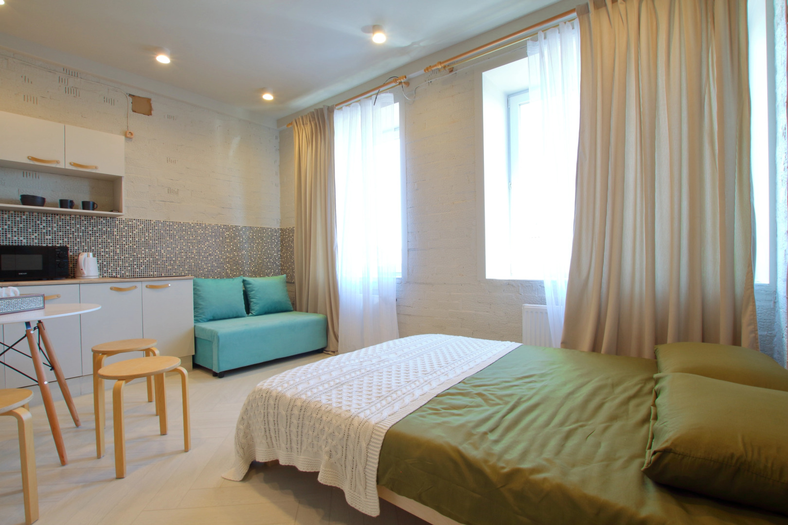 Апартаменты Милли Хаус, Набережная Кабан