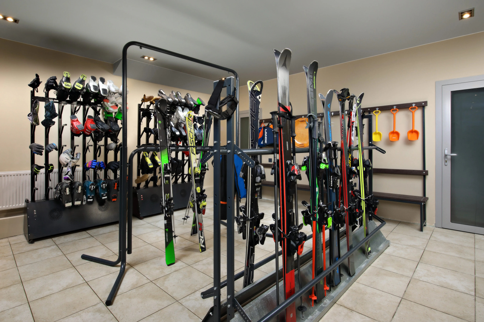 Axis Миррос Архыз