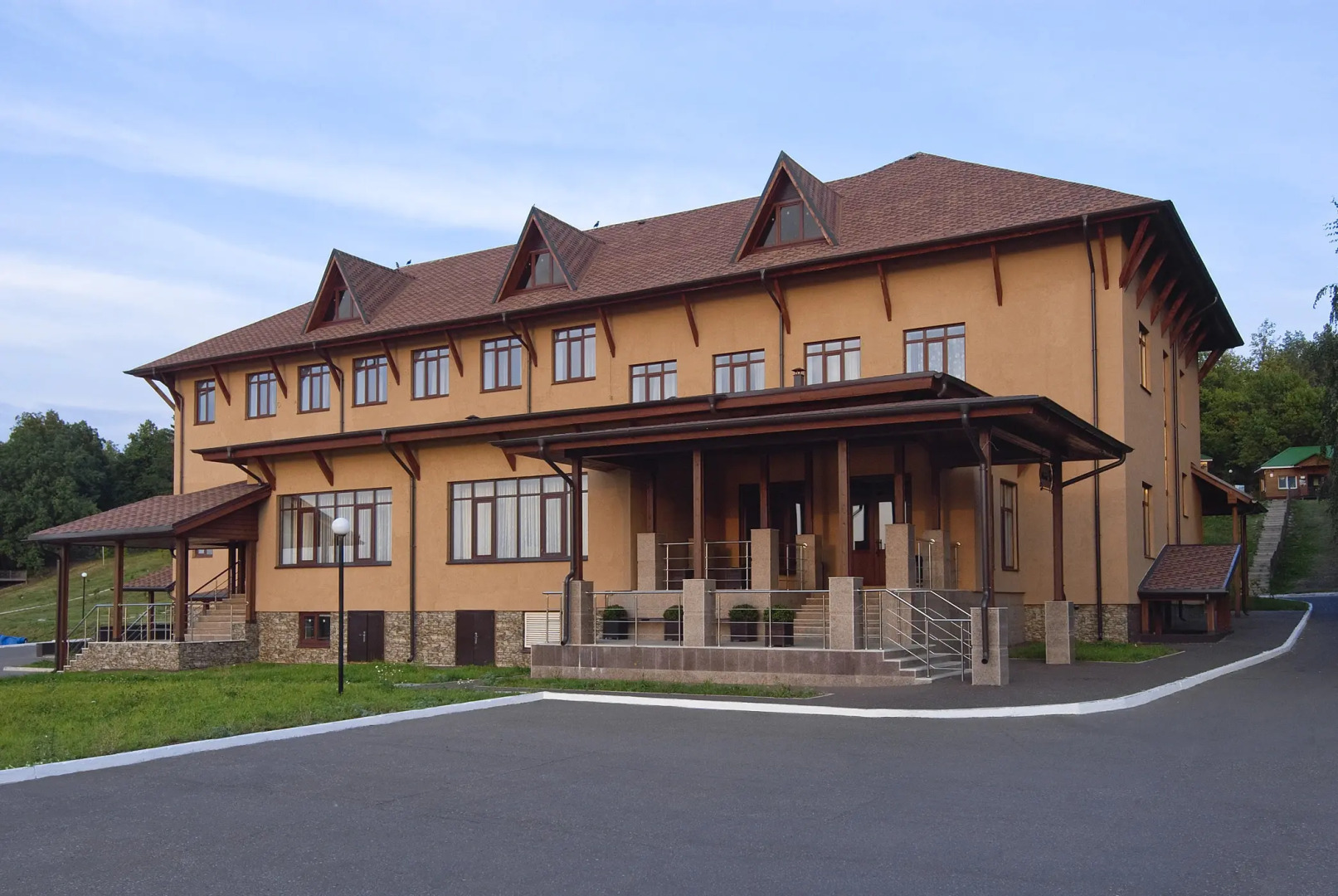 Отель Лесной