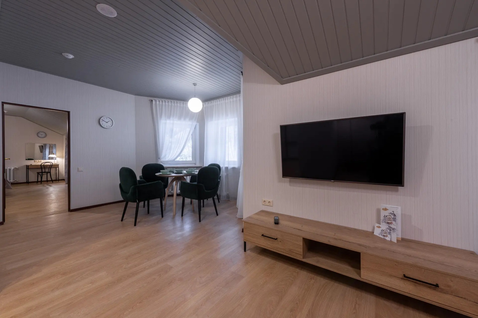 Отель На камушках