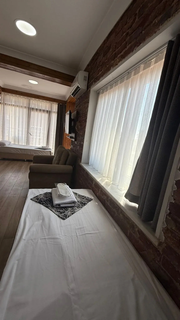Отель Han Suite
