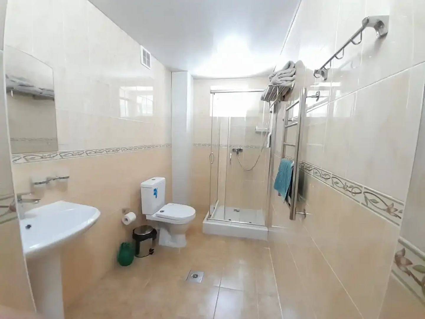 Отель Вираж