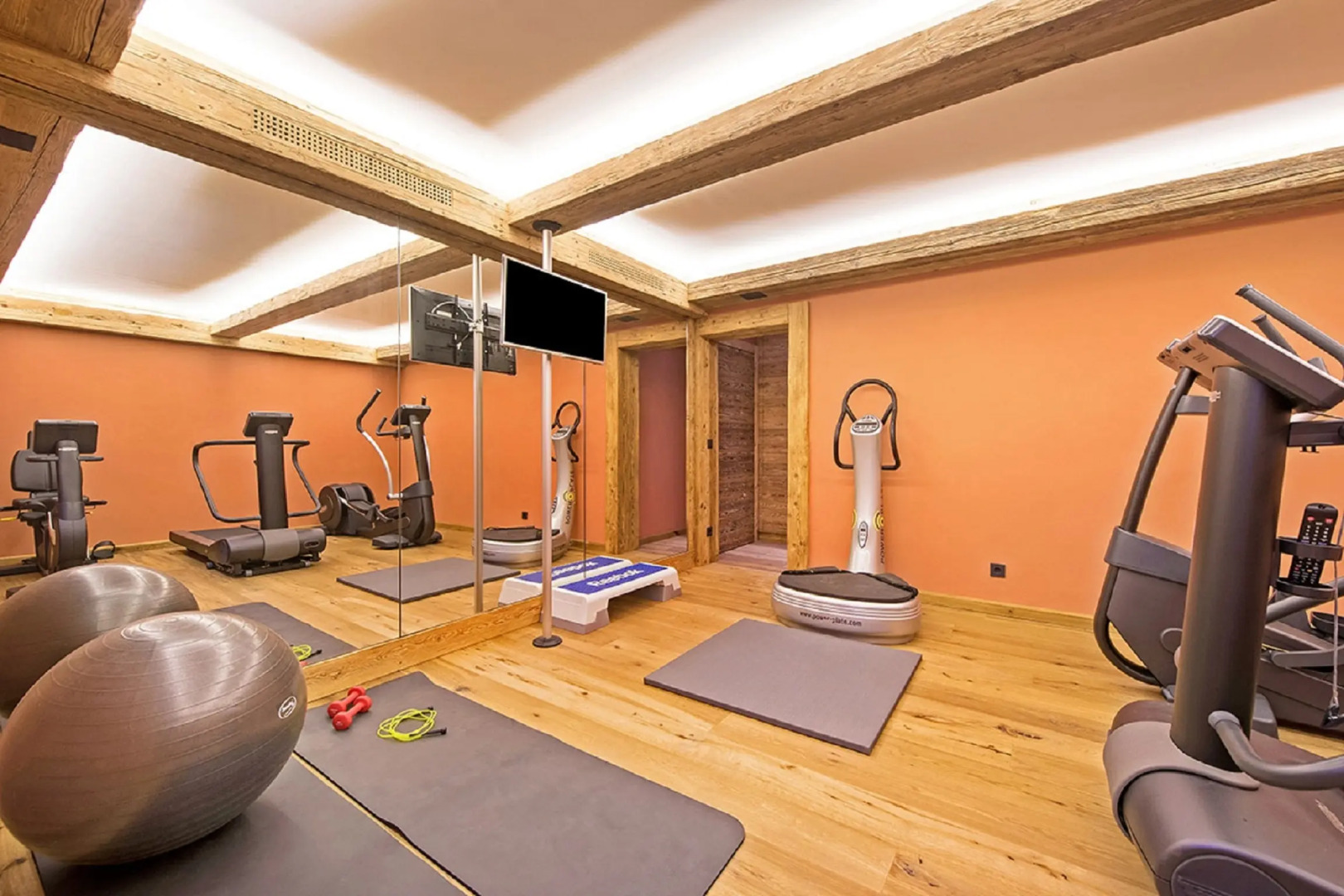 Вилла Lovely Chalet Kitzbuhel