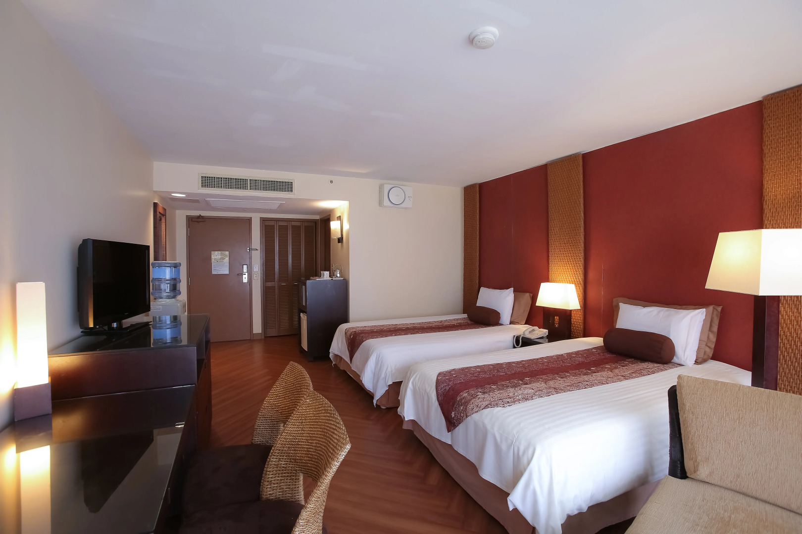 Отель Guam Reef