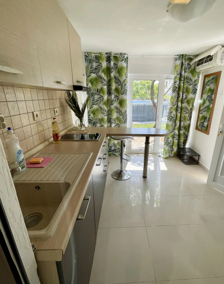 Апарт-отель Family House with pool & sea view