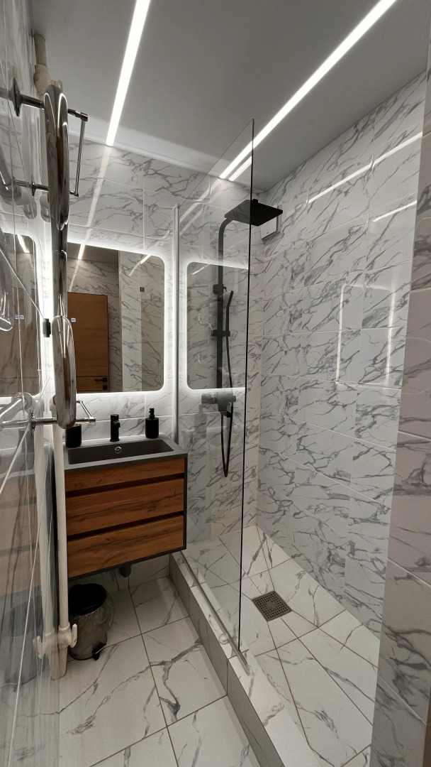 Апартаменты с Потрясающим Видом на Озеро, Горы и Город