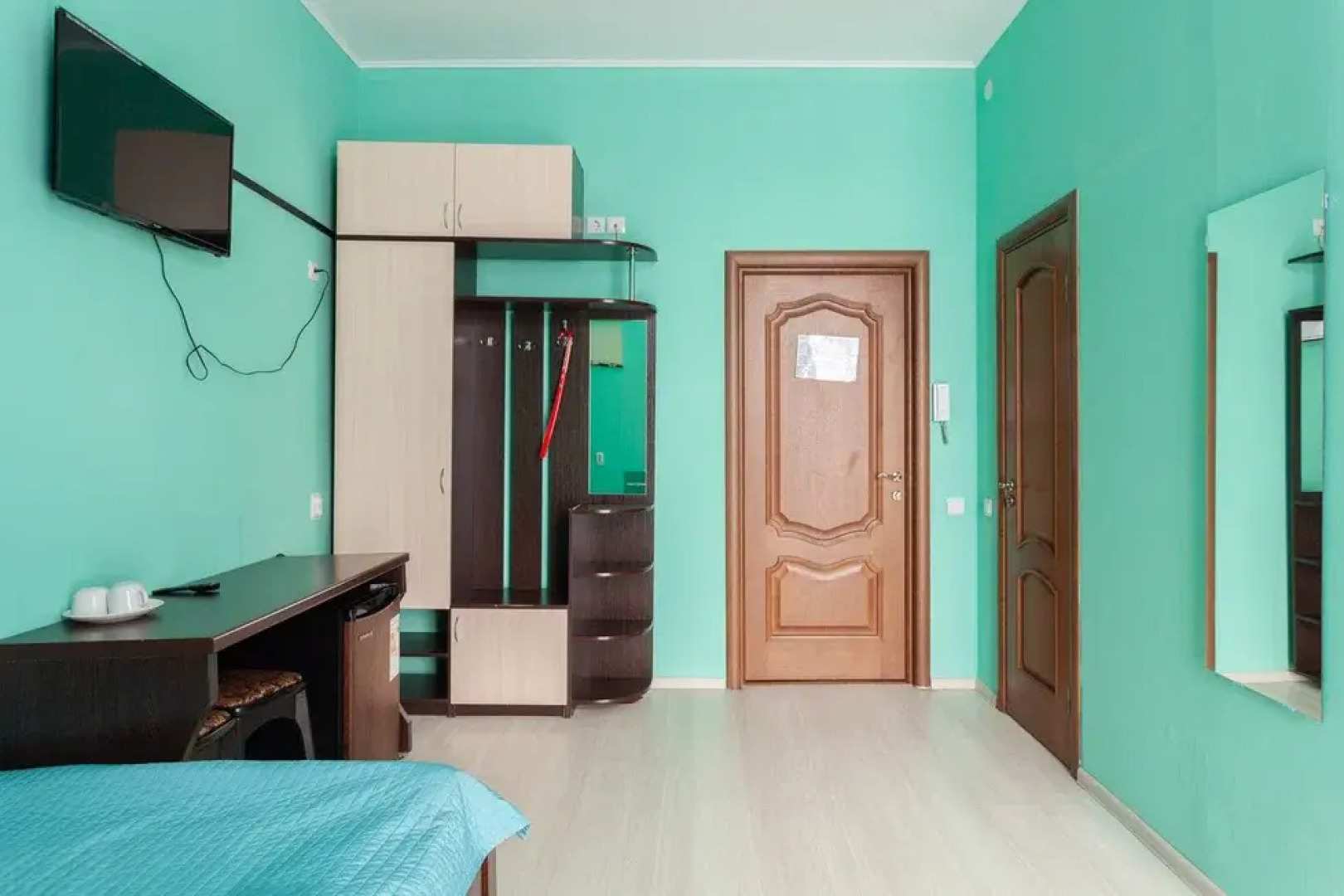 Отель КУ-КУ