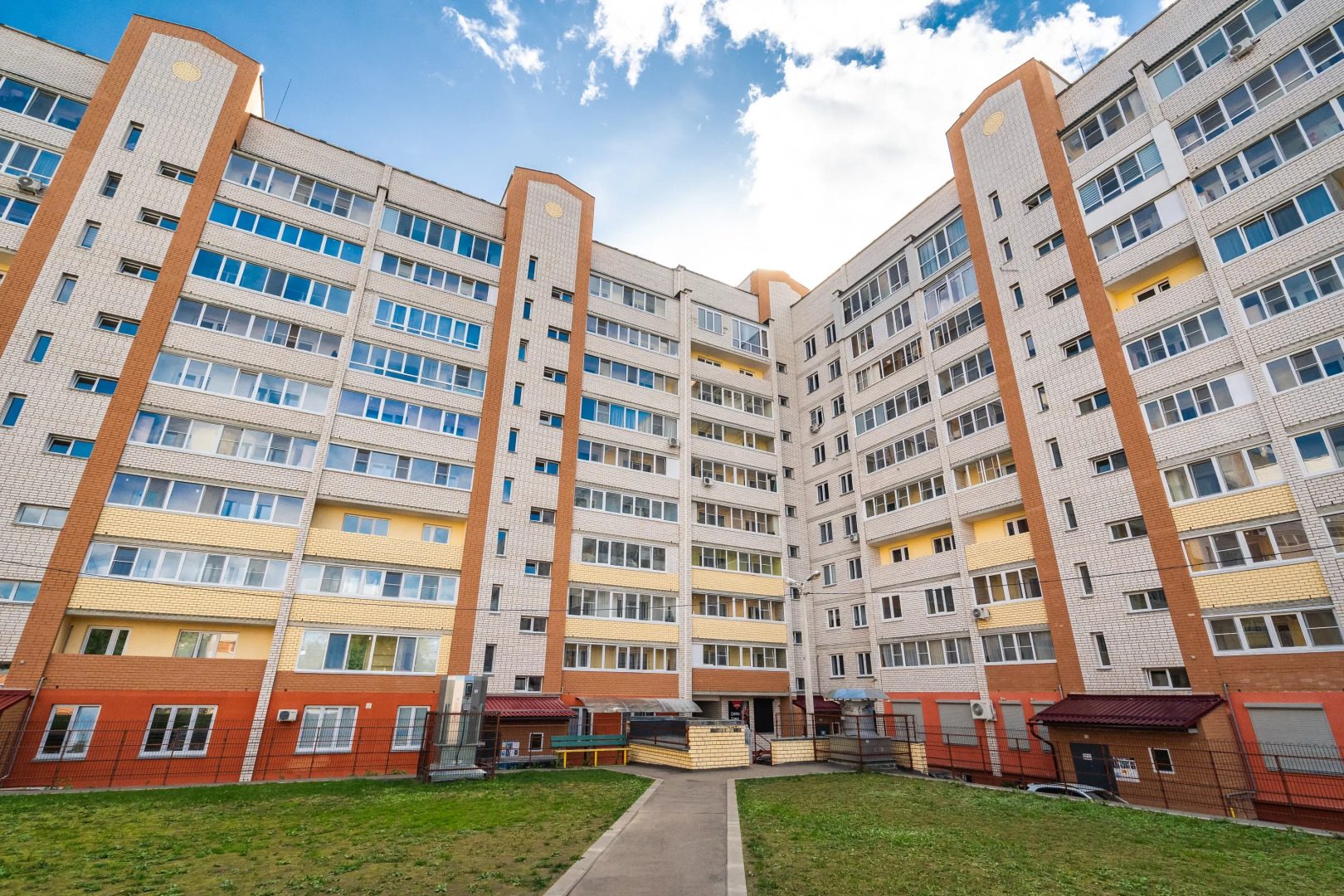 Апартаменты GLOBALSTAY в новом доме на Юннатов. 5 мин до Реадовского Парка