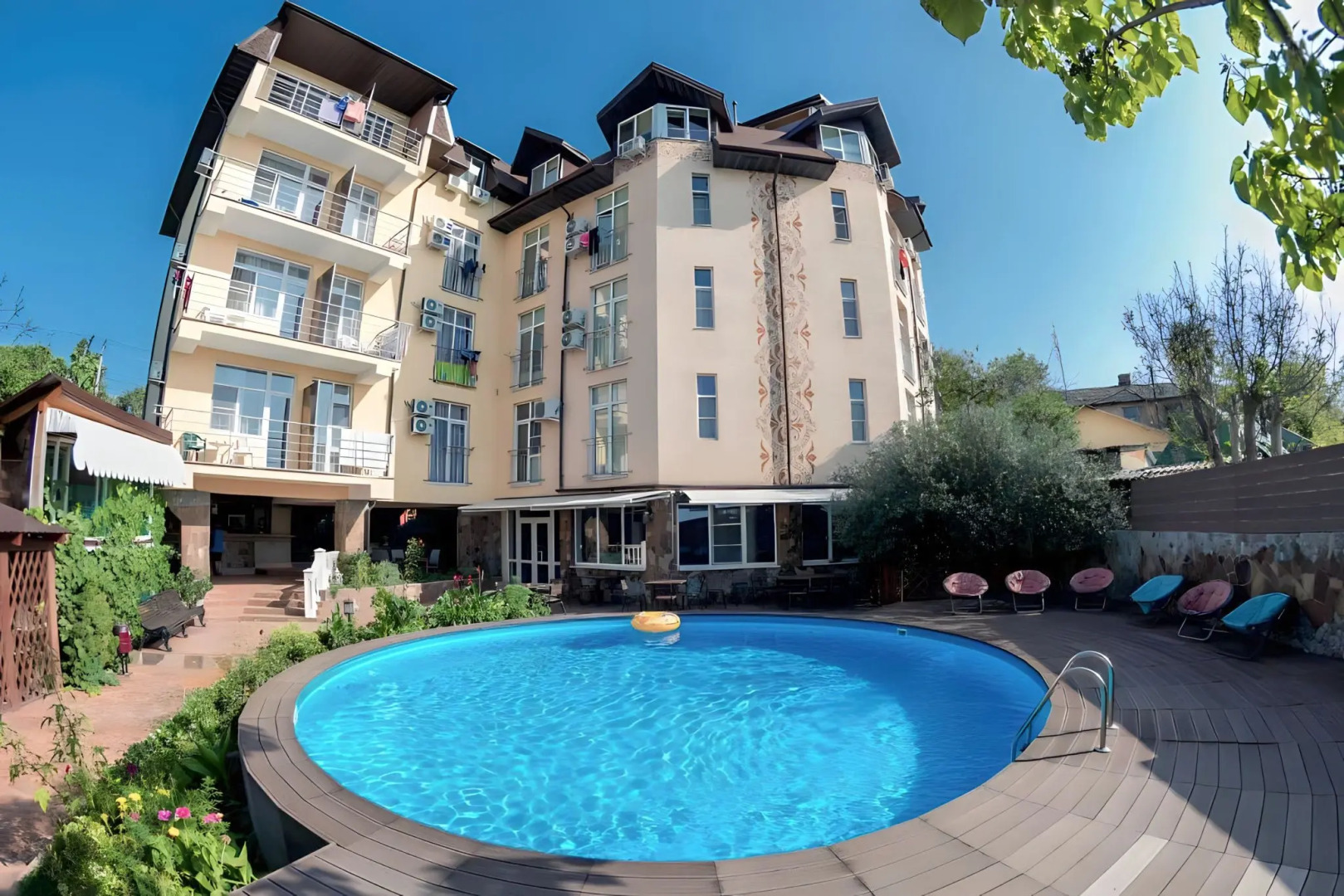 Отель Ламоре