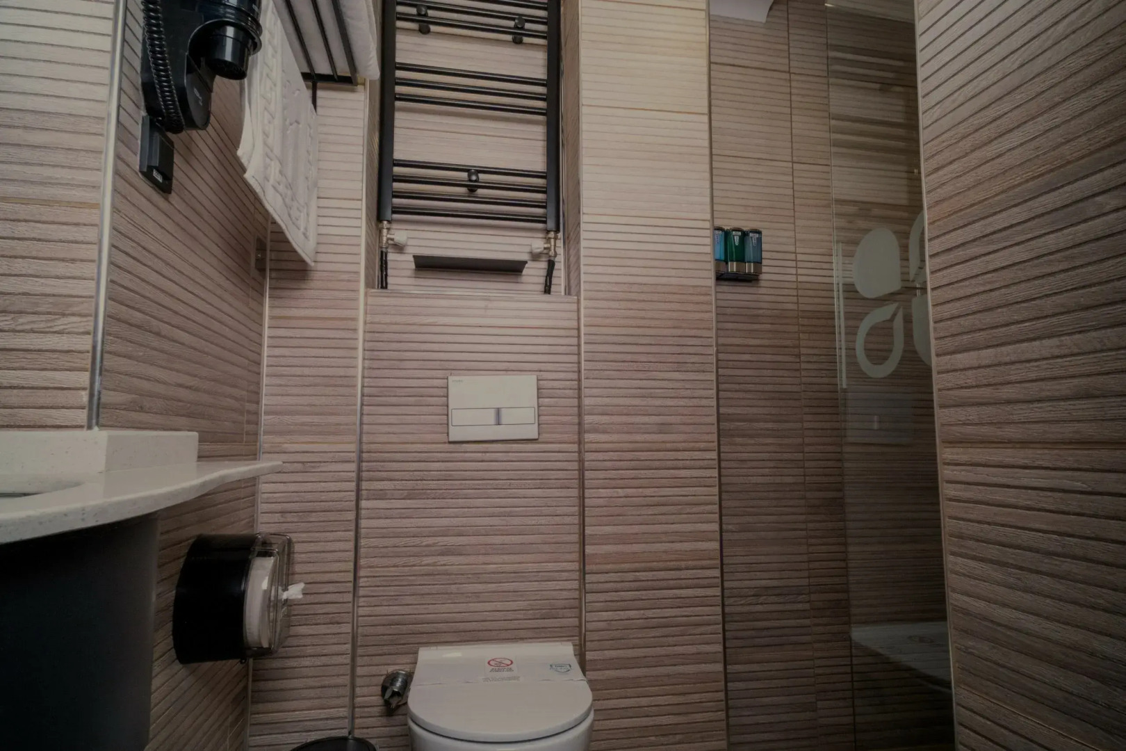 Отель Grand Clover