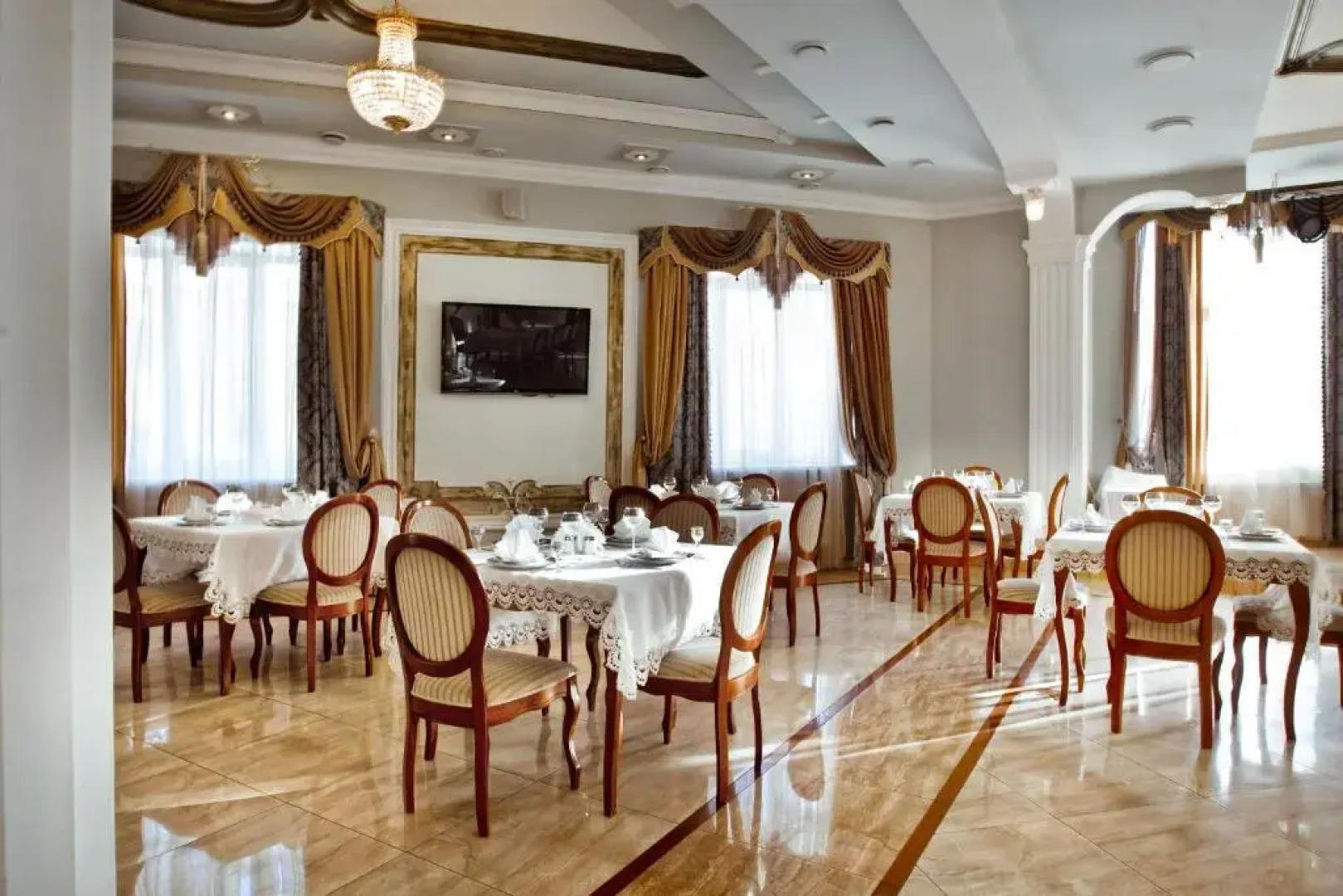 Отель Сайран