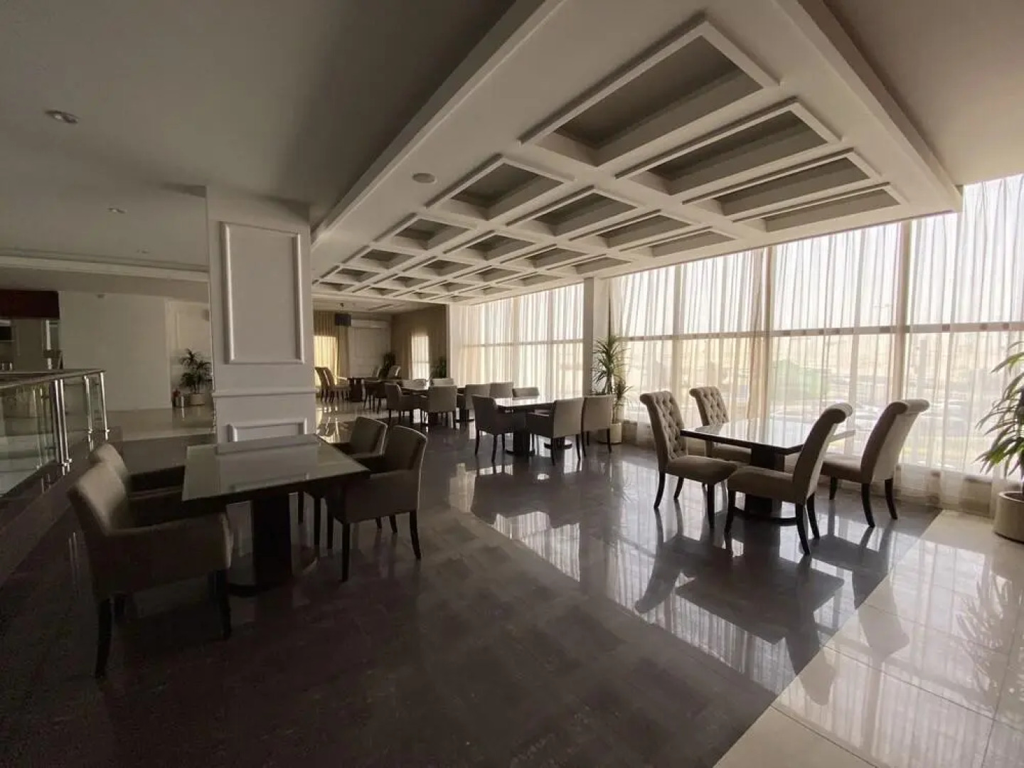 Отель Triple Tree