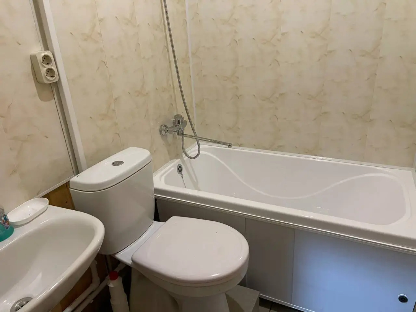 Гостевой дом Уютный домик в дворцовом селе Остров