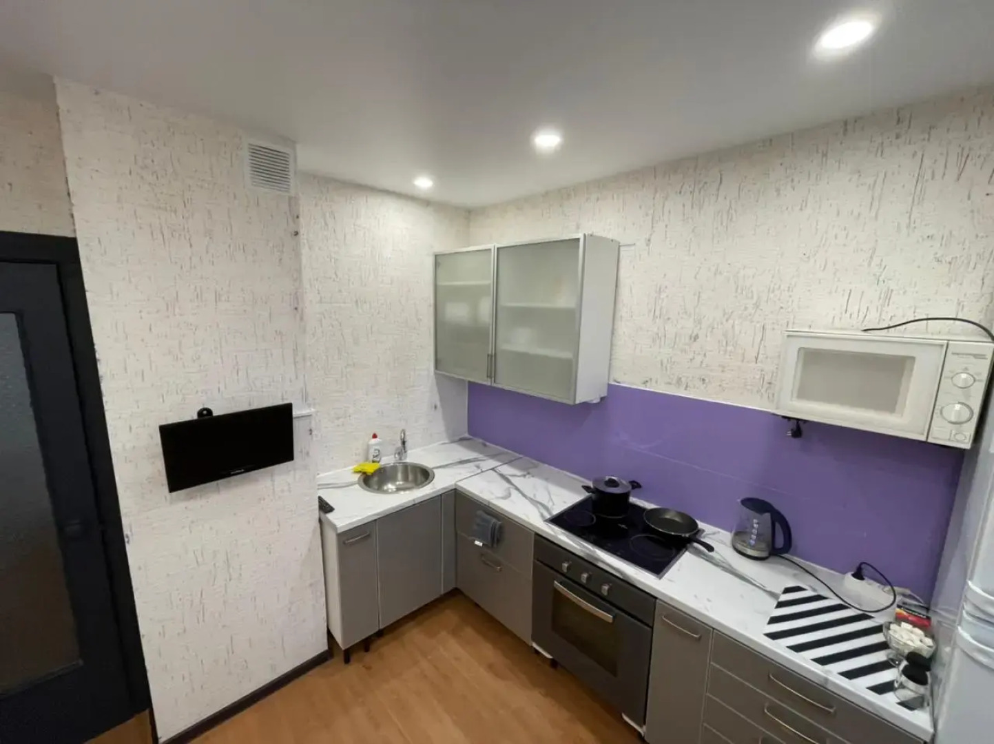 Апартаменты Однокомнатная Квартира у Метро Сходненская