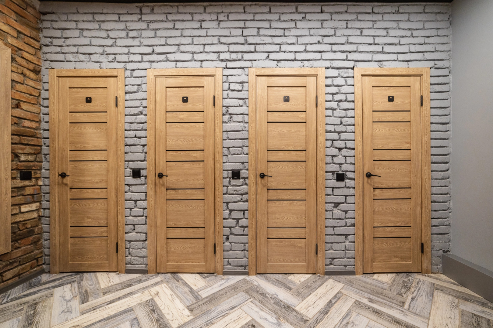 Хостел и Точка