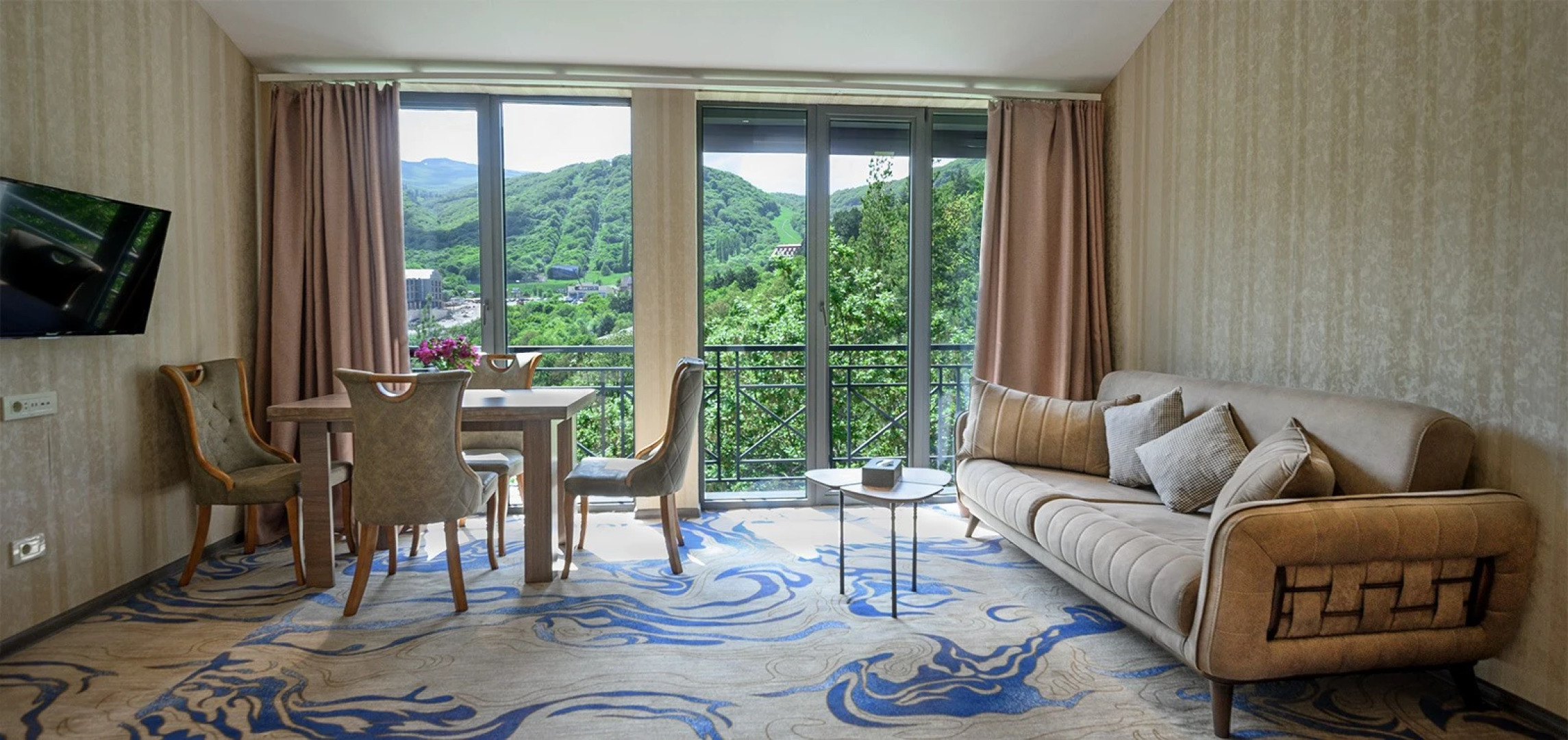 Aurora Resort Tsaghkadzor, By One