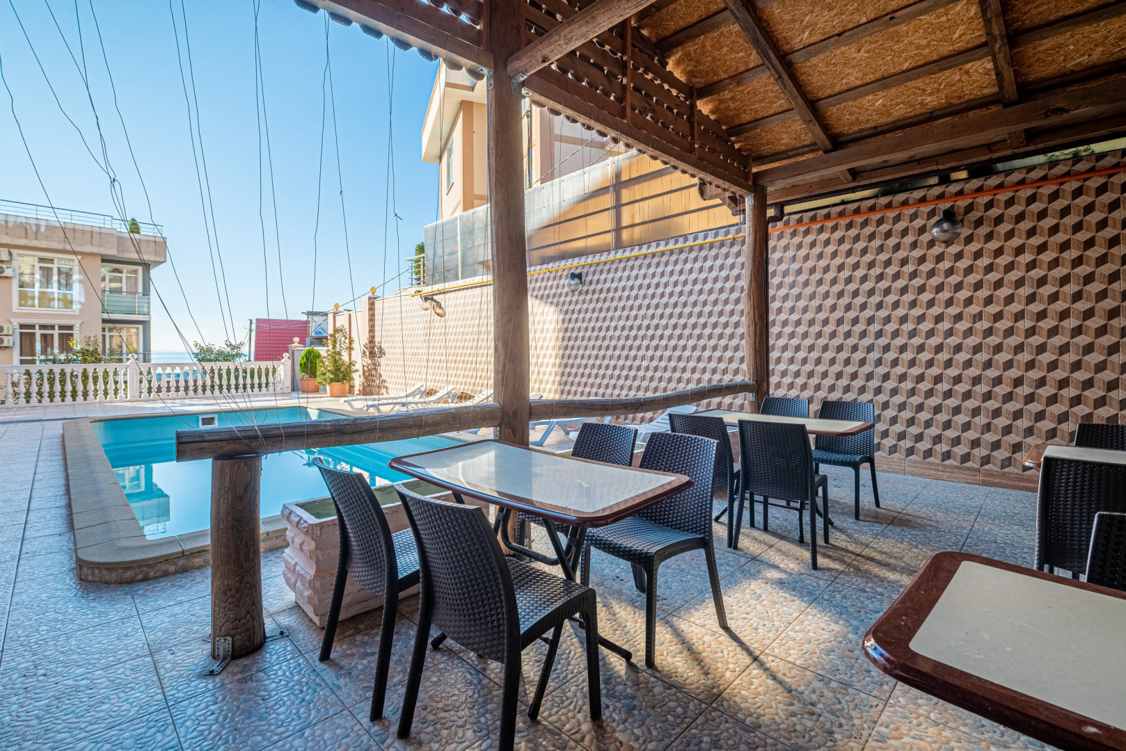 Отель Возрождение