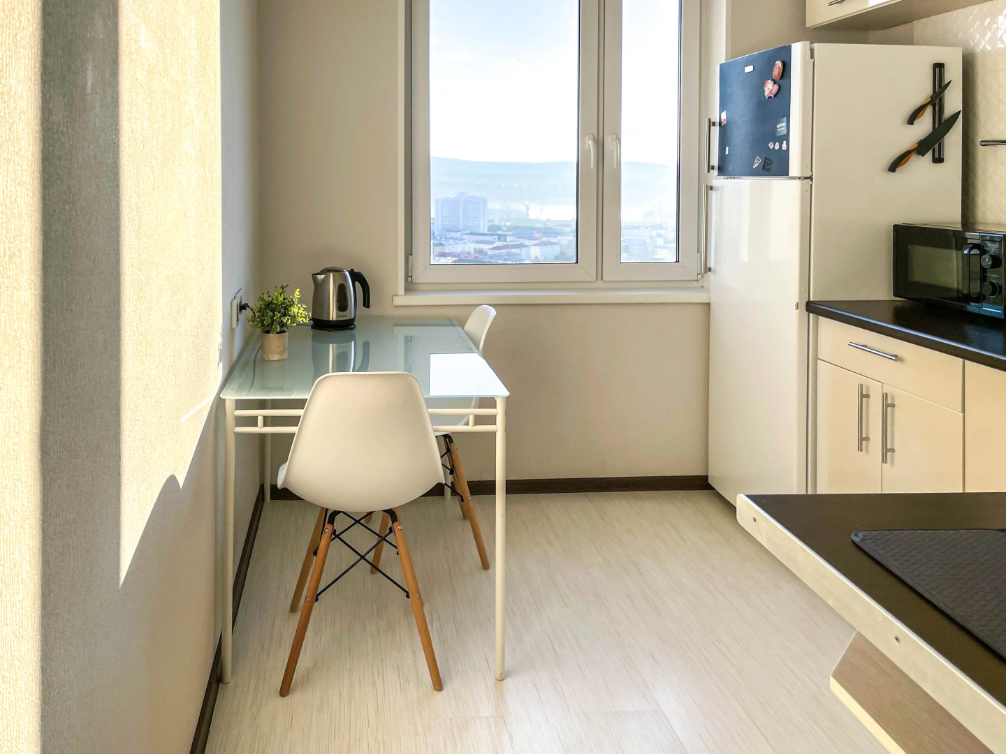 Квартира с панорамным видом на Мурманск и Кольский залив