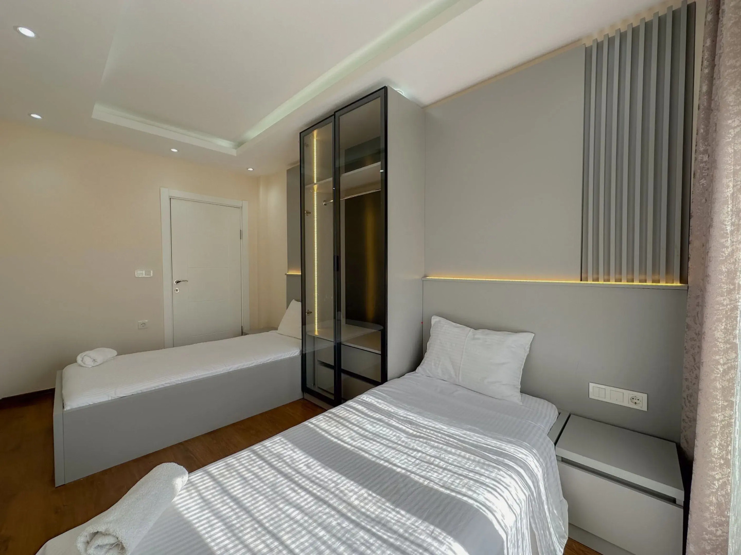 Апарт-отель Flower City Suits