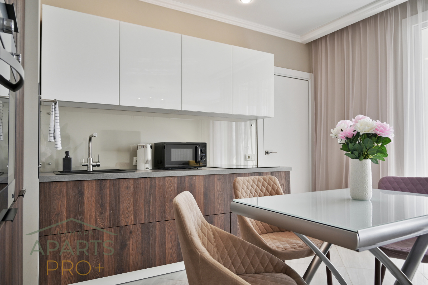 Квартира Aparts Pro Стильная евро 2-ком в центре Самары