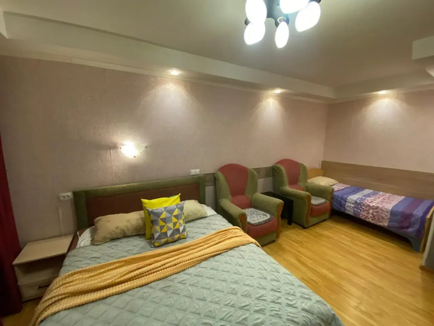 Апартаменты с 1 комнатой и балконом (КВАРТИРА51)