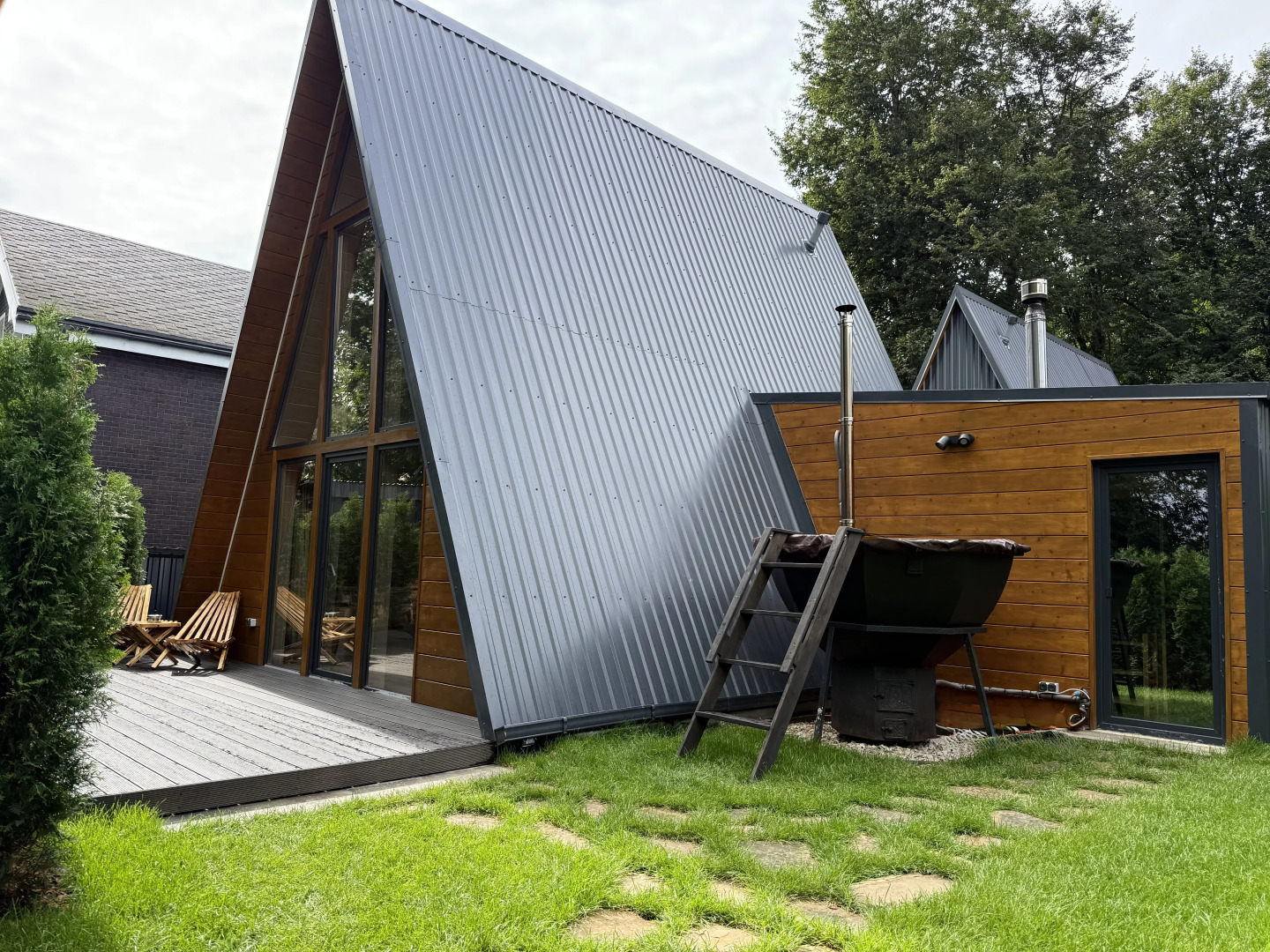 Частный дом Уютный А-фрейм Поле с баней и чаном