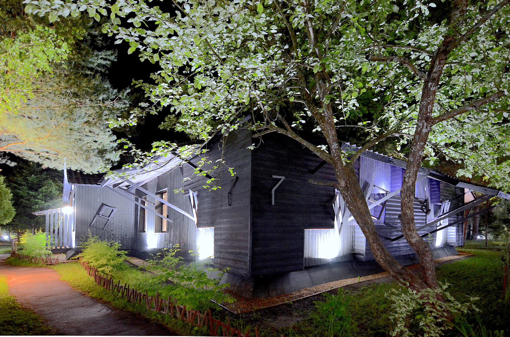 Парк-отель VE art resort